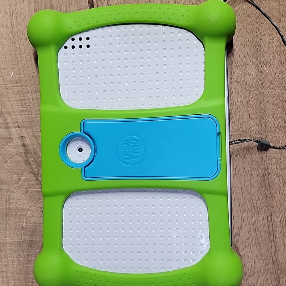 Green and Blue Tablet Accessory - Picture 5 of 6